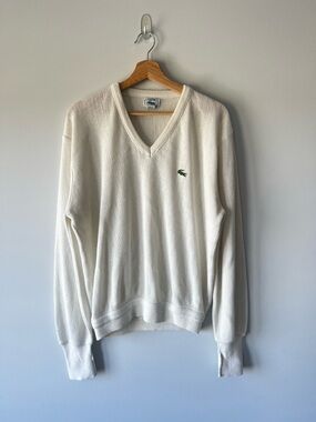 Lacoste Men's V-Neck Sweater in White with Green Crocodile